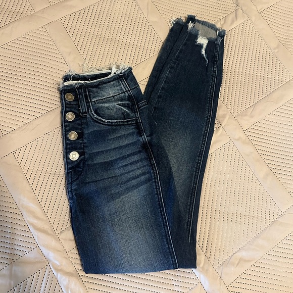 KanCan Distressed Skinny Jeans - Picture 3 of 4